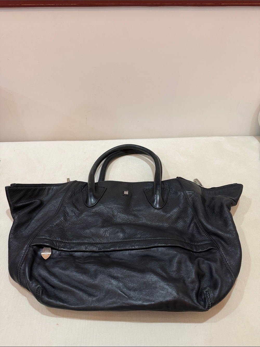 Pour La Victoire Black Leather Tote